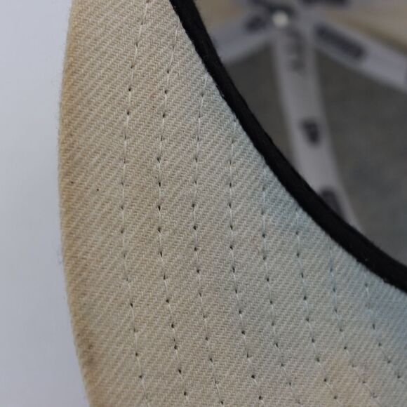 ew Era Vintage Y2K Phillies White & Blue Fitted Cap Size 7 1/2 - Picture 15 of 16